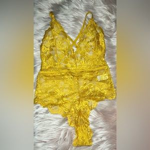 Mustard yellow one piece lace set size: M